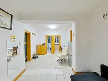 一梯两户,全明户型客厅带窗户,D铁口,美丽家园小区