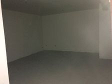 好大一个花园,还带地下室 可做五房