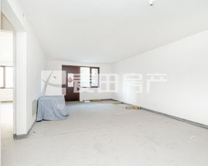 5室2厅世华龙樾四期