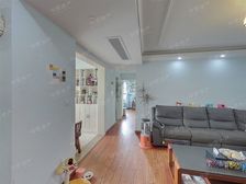 电梯房,大两房,交通便利,精装修,精装好房