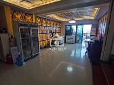 太阳广场 3房2厅135万