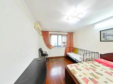 新出房源,苏州河景观房,一梯两户,采光超好,长风公园天然氧吧