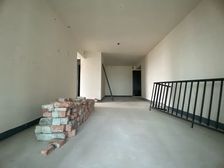 朝中庭,封闭阳台安静,正规三房,视野开阔,楼层好