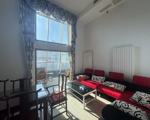鸿福天地5室3厅精装修