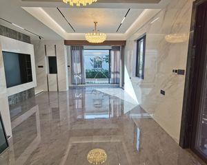 锦诚花园别墅4室2厅3卫南朝向920.0万元/套出售