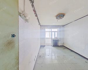 总监推荐 1201印刷厂家属院 中间层 单独管理 低总价