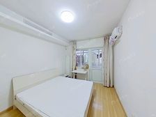 四环内 2000年钢混电梯楼 满五 东西通透 双地铁
