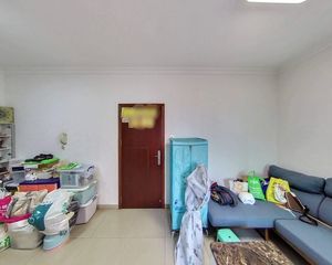 翠城花园高层采光通风好,交通便利,近地铁宝岗站