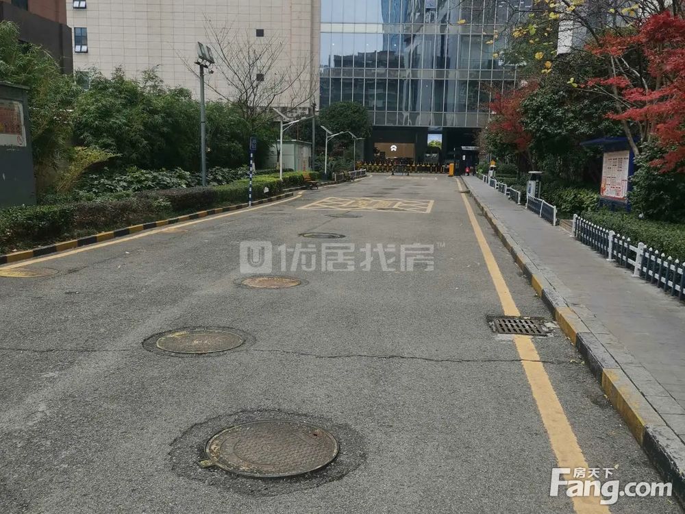 小区相关图