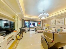 一梯一户,板式南北通户型,客厅面宽5.8米,带车位,圈层纯粹