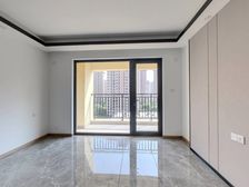 天一仁和珑樾海 洋房全新装修 三房双卫 楼层好看房随时