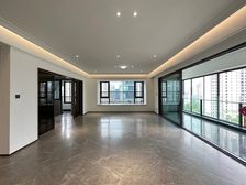 渝北区 万科翡翠公园二期 四房 402万