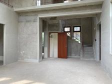 九曲河 江山樾联排别墅端户 380万带120平花园