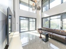 路劲铂樾 挑高客厅全新 精装修 随时看房