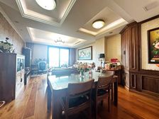 正南尚东鼎5室3厅精装修