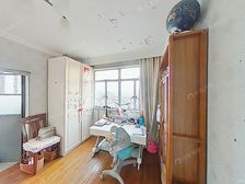 园南电梯房,精装修两房,采光嘎嘎的