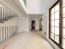 900万,青剑湖公馆,联排别墅,位置安静,毛坯,诚意出售!