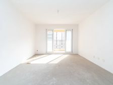 五星星韵城旁龙湖龙誉城四期 4室2厅 毛坯出售价格可谈