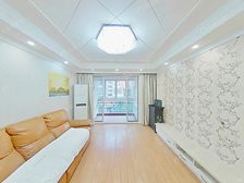 小区花园位置,中间楼层,业主诚意出售,随时看房,欢迎咨询。