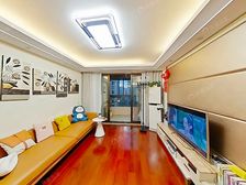 三开间朝南 阳面大通台 开发商装标 房况保养的好 诚意出售