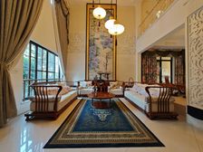 临涯别墅,视野采光好,视野开阔,精装带电梯。业主诚意价出售