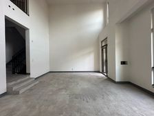 约克郡翠微堤355平毛坯别墅 满二5室3厅4卫