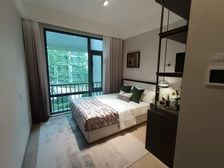 学校旁 旁边楼盘差价20万