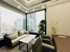 CBD核心双地铁 中国尊 众秀大厦369平精装遗留带家具出租