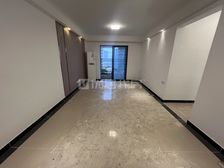 南区 中间楼层 带车位出售 全新没有入住