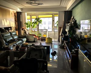 南北通透丽湖馨居3室2厅精装修