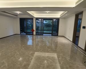 保利天悦三期4室2厅2卫南朝向398.0万元/套出售