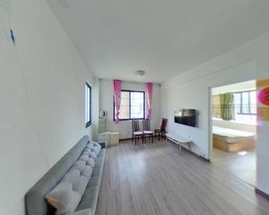 明湖花苑一期 南北通户型 正边套 视野采光好