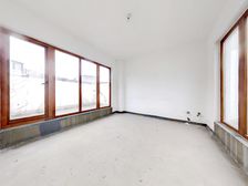 万科中粮本岸,新上联排边户(大花园),全新毛坯,可停4辆车。