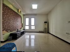 九龙坡区 隆鑫花漾四季 三房 60万