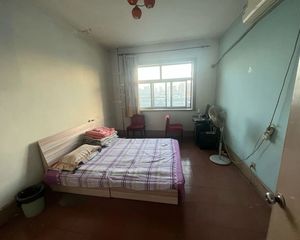 芙蓉小区七楼3室1厅1卫急售35万