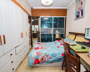 新上!学军本部 13中 边套两房 等大朝南 楼层好 近地铁