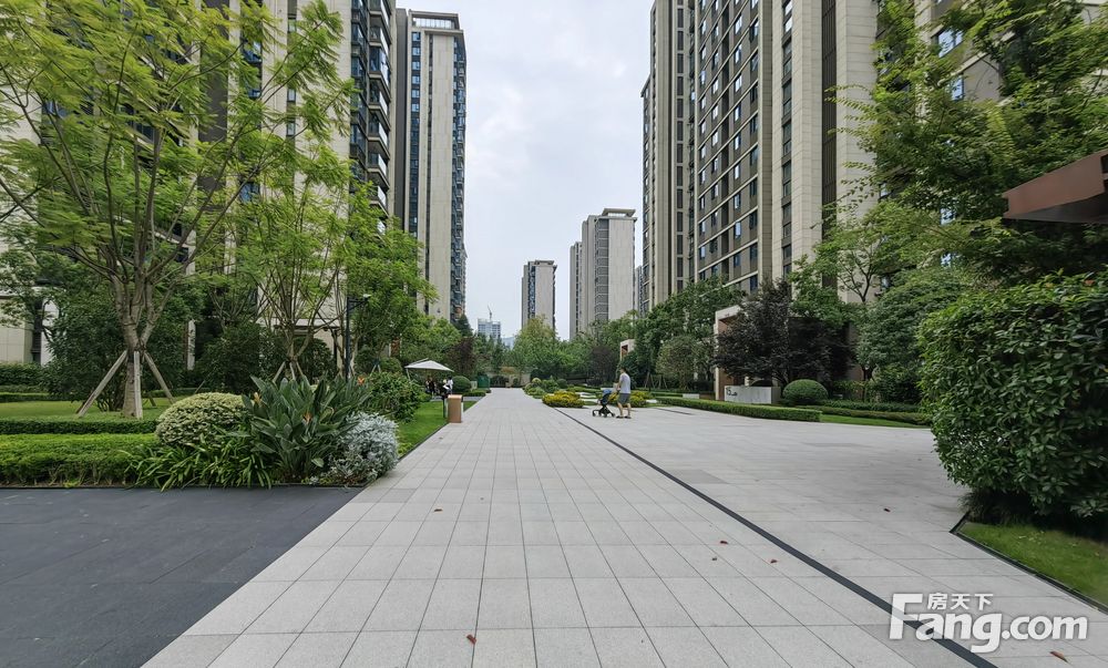 天湖湾朝向:南3室2厅中等装修,成都天府新区怡心湖天湖湾二手房 三室