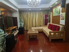 百丈花园4室2厅2卫南朝向247.0万元/套出售