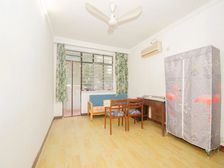 满五税少,中间楼层,全明户型,一梯三户