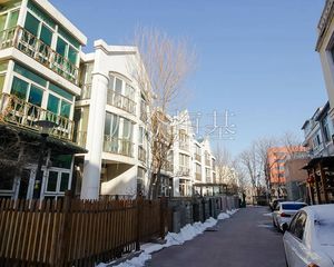 海德堡花园别墅4室2厅精装修