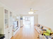 小区第二排 高层南北三居室 婚房装修落地大阳台