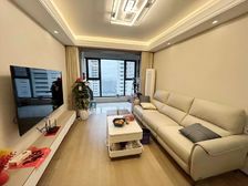 星湖花海 豪华装修装套3 中间12楼层 业主诚售 看房方便