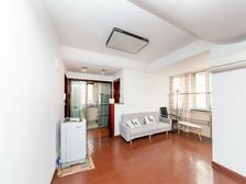 新上 精装修 多层中区一房 边套带边窗 可以小刀