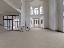 龙景湾丨882.62㎡独栋别墅,大院1000㎡,客厅挑高