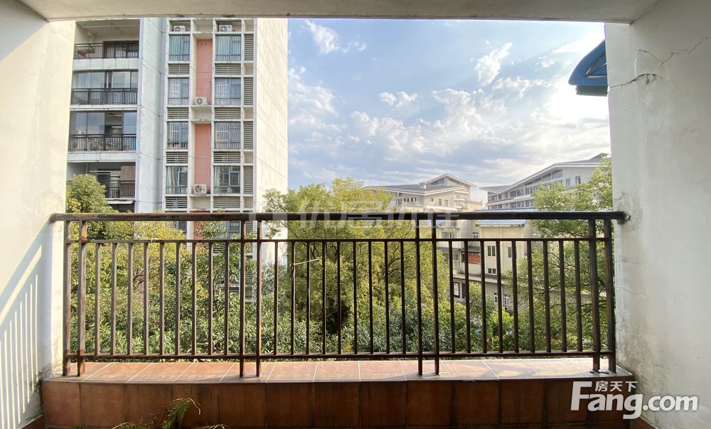 御林湾电梯中层朝南二房双阳台万福广场联达山与城普罗旺斯旁