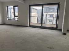 龙湖坤和天境3室2厅2卫南朝向242.0万元/套出售