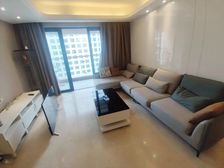 尚东君御次新楼 南向 精装修 保养很好 看房方便 急卖