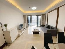 业主出国急售 方圆月岛 总价7字头可谈 豪华装修 满五