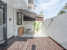 新上书包房 南北户型二房 精装修 带大花园 带车位 急.售