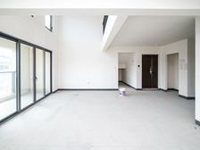 美的世茂云筑 5室2厅 毛坯